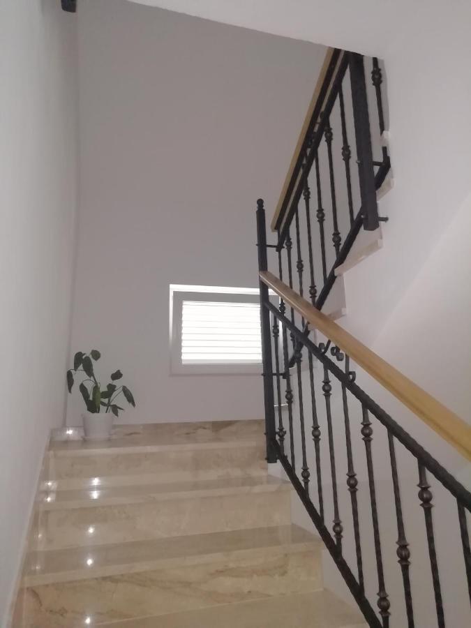 Apartmani Antonia Nakic -Stobrec Сплит Экстерьер фото